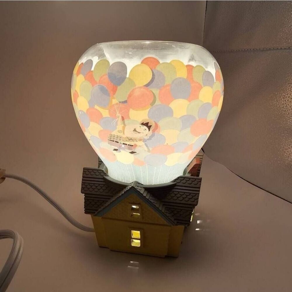 Scentsy Retired Disney Pixar UP Full Size Warmer Balloon House Carl Russel Kevin - Picture 2 of 11